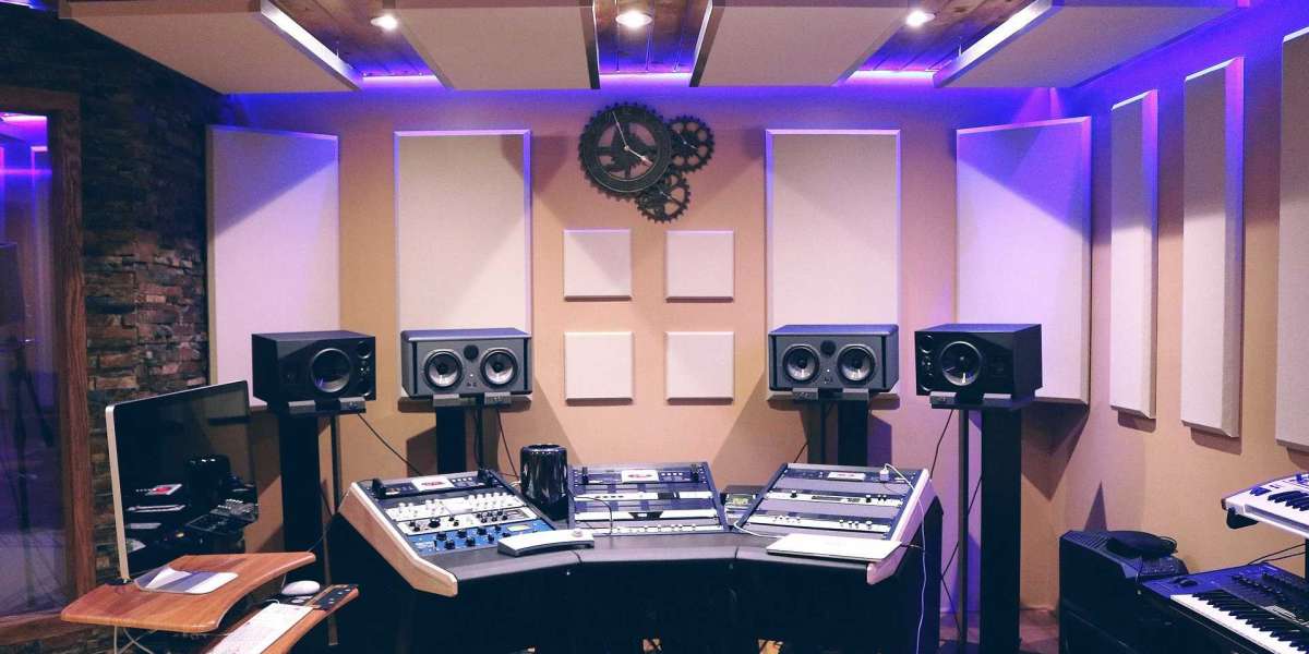 Best Hand Picked Professional Recording Studio Equipment List To Start Music Production